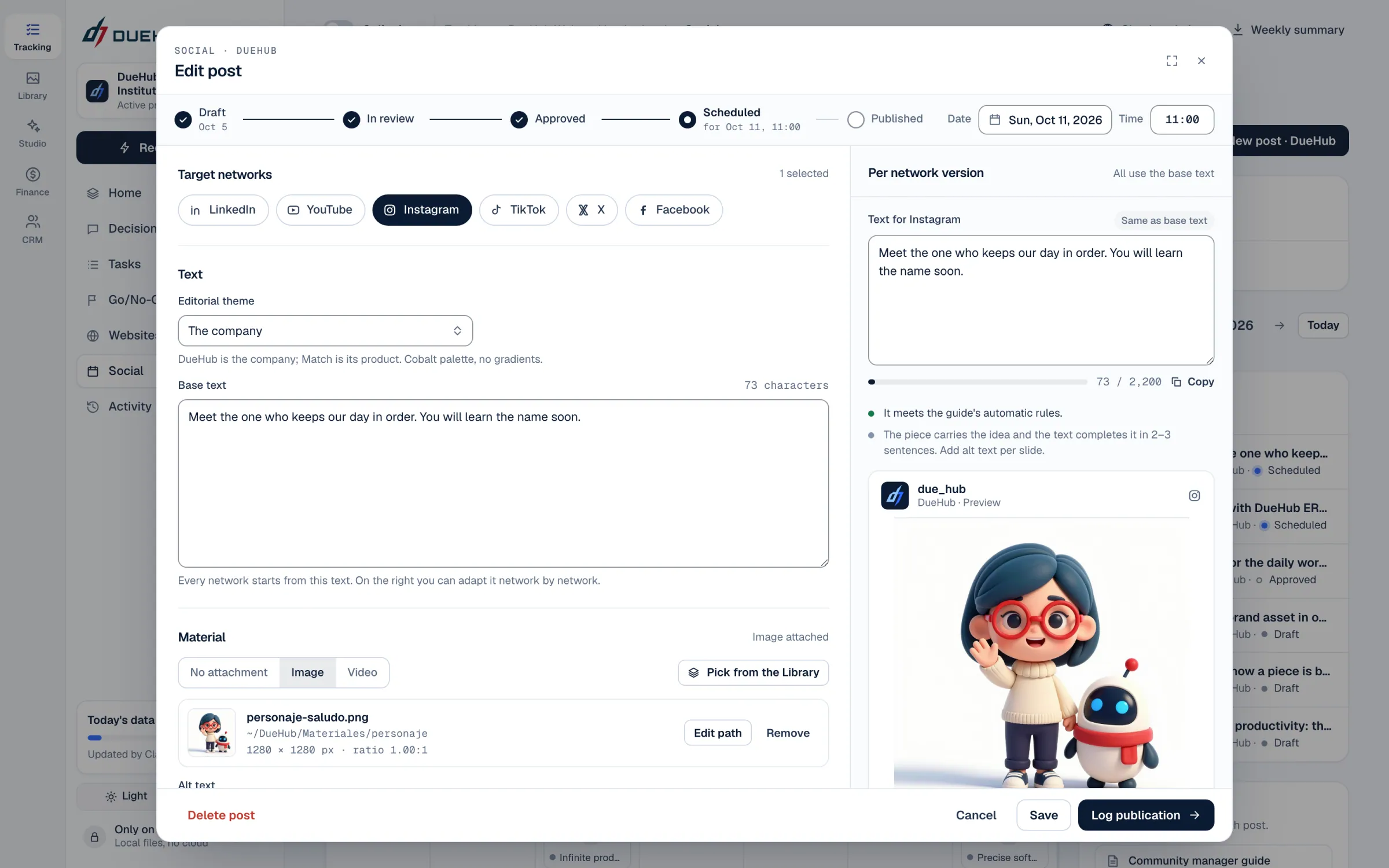 The post, with its text per network and the checklist before approval.